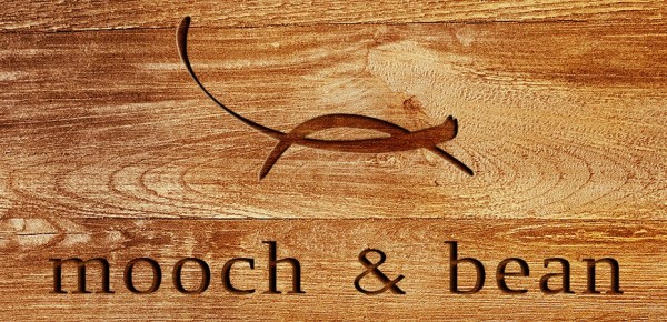 mooch & bean cat furniture  logo 